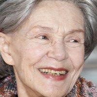 Emmanuelle Riva Çıplak