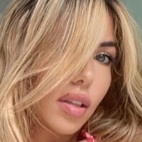 Emmy Elliot Çıplak