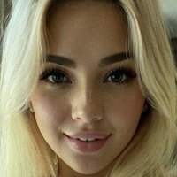 Emmy Lou Çıplak