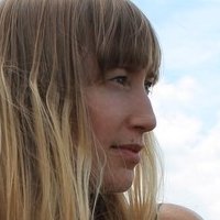 Erica Löfgren Çıplak