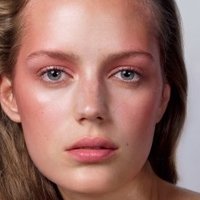 Esther Heesch Çıplak