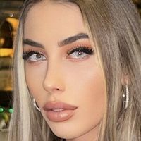 Eva Mentas Çıplak