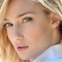 Eva Riccobono Çıplak