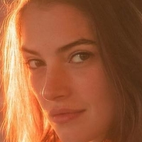 Eve Dumon Çıplak