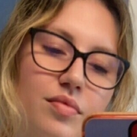 Eve Warden Çıplak