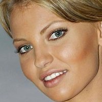 Evelina Oboza Çıplak