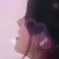 Eveuwu Çıplak