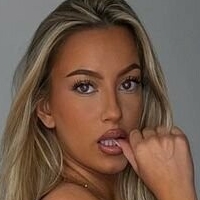 Evie Garbe Çıplak