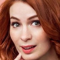 Felicia Day Çıplak