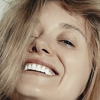 Flirtina Muse Çıplak