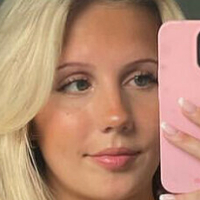 Freja Hillbom Çıplak