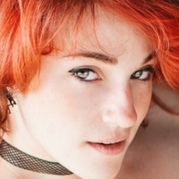 Frenia Çıplak