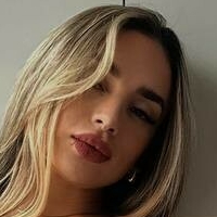 Gabriela Viana Çıplak