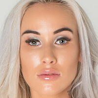 Gergye Krisztina Çıplak