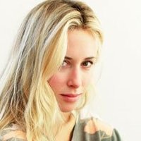 Gillian Zinser Çıplak