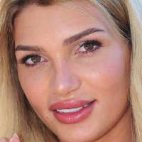 Giuliana Farfalla Çıplak