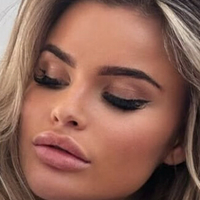 Hailey Baker Çıplak