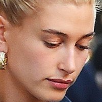 Hailey Bieber Çıplak