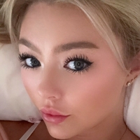 Hailey Sigmond Çıplak