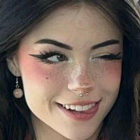 Hanna Owo Çıplak
