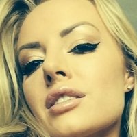 Hannah Claydon Çıplak