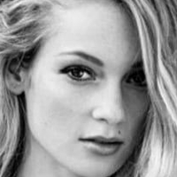 Hannah Dodd Çıplak