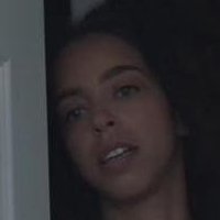 Hayley Law Çıplak