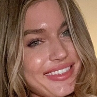 Hayley Maxfield Çıplak
