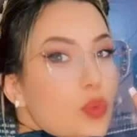 Helen Japa Çıplak