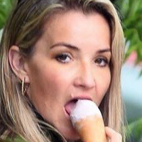 Helen Skelton Çıplak