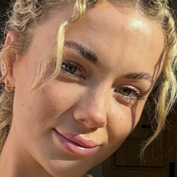 Holly Brooks Çıplak