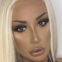 Holly Deacon Çıplak