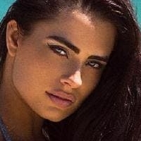 Holly Young Çıplak