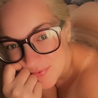 HoneybeeHarlow Çıplak