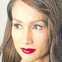 Ina Raymundo Çıplak