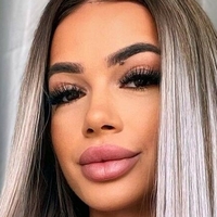 Ioana Neaçsu Çıplak