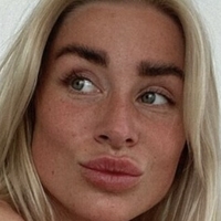 Isabel Ditlevsen Çıplak