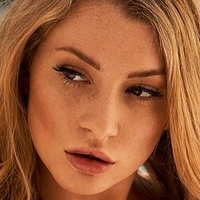 Isabella Strangmueller Çıplak