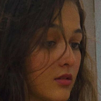 Isha Modi Çıplak