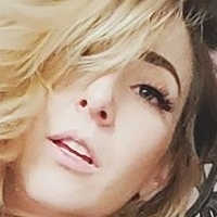 Itsrainingneon Çıplak