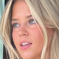 Iza Leslie Çıplak