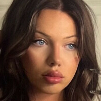 Jade Nyström Çıplak