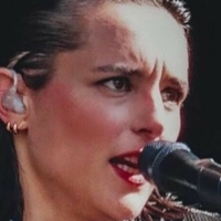 Jehnny Beth Çıplak