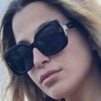 Jenefer Rilli Çıplak