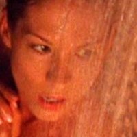 Jenna Elfman Çıplak