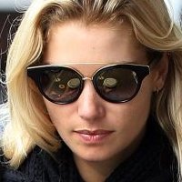 Jessica Hart Çıplak