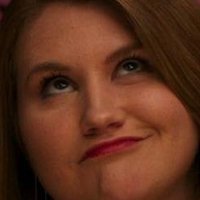 Jillian Bell Çıplak