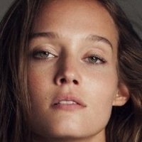 Johanna Szikszai Çıplak
