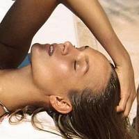 Josephine Skriver Çıplak