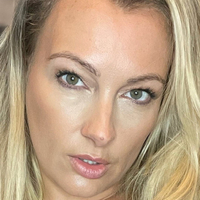 Juicy Lucie Çıplak